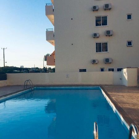 Pool Apartment ラルナカ エクステリア 写真